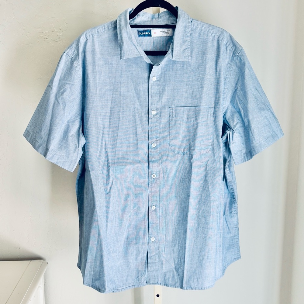 Old Navy “Everyday” Short Sleeve Light Chambray Collared Button Down, XL NWT